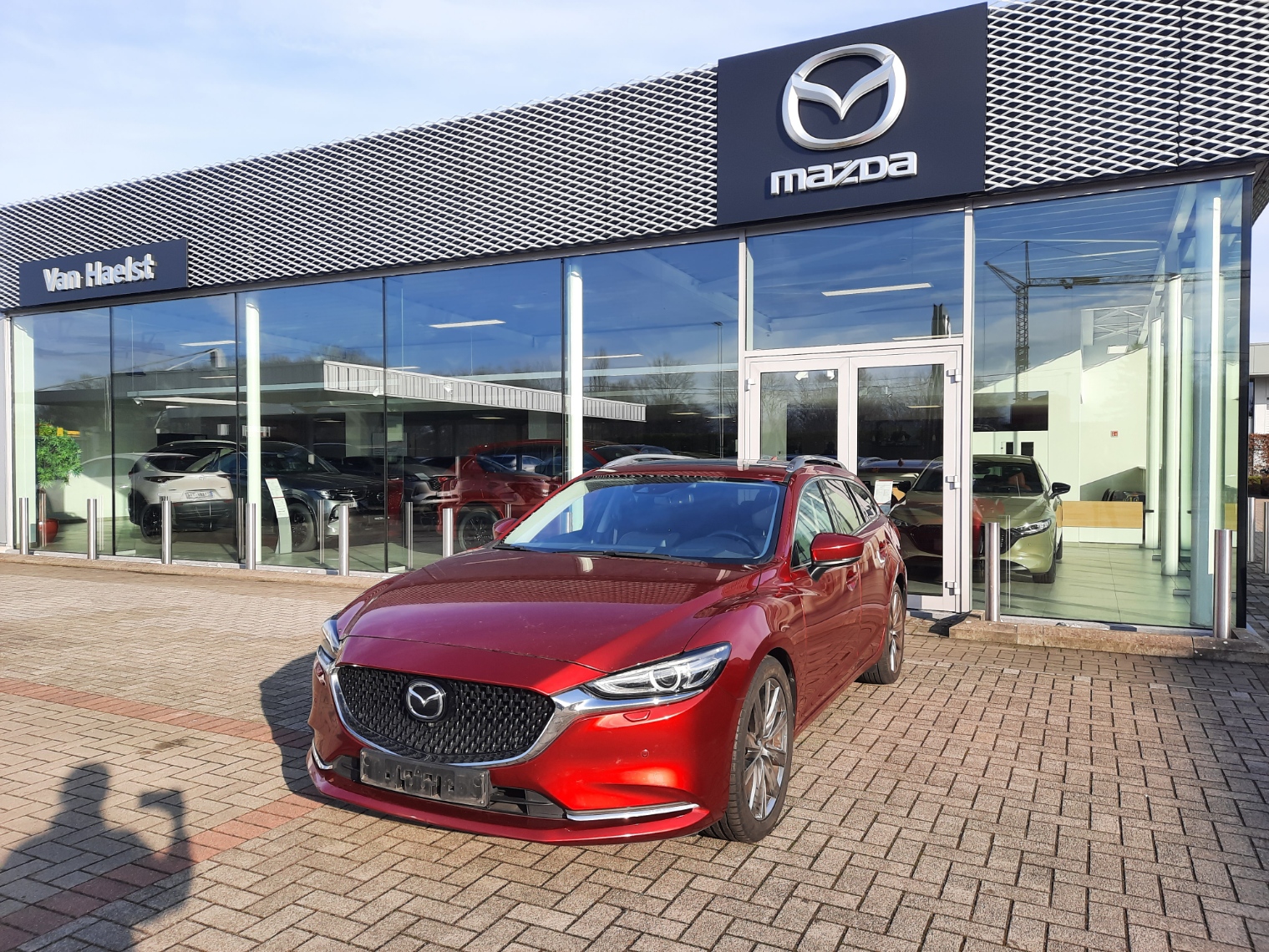 Mazda6 MY2018.5 5DR Wagon 2.0L SKYACTIV-G 163 hp 6AT Skycruise + Sunroof SOUL RED CRYSTAL M