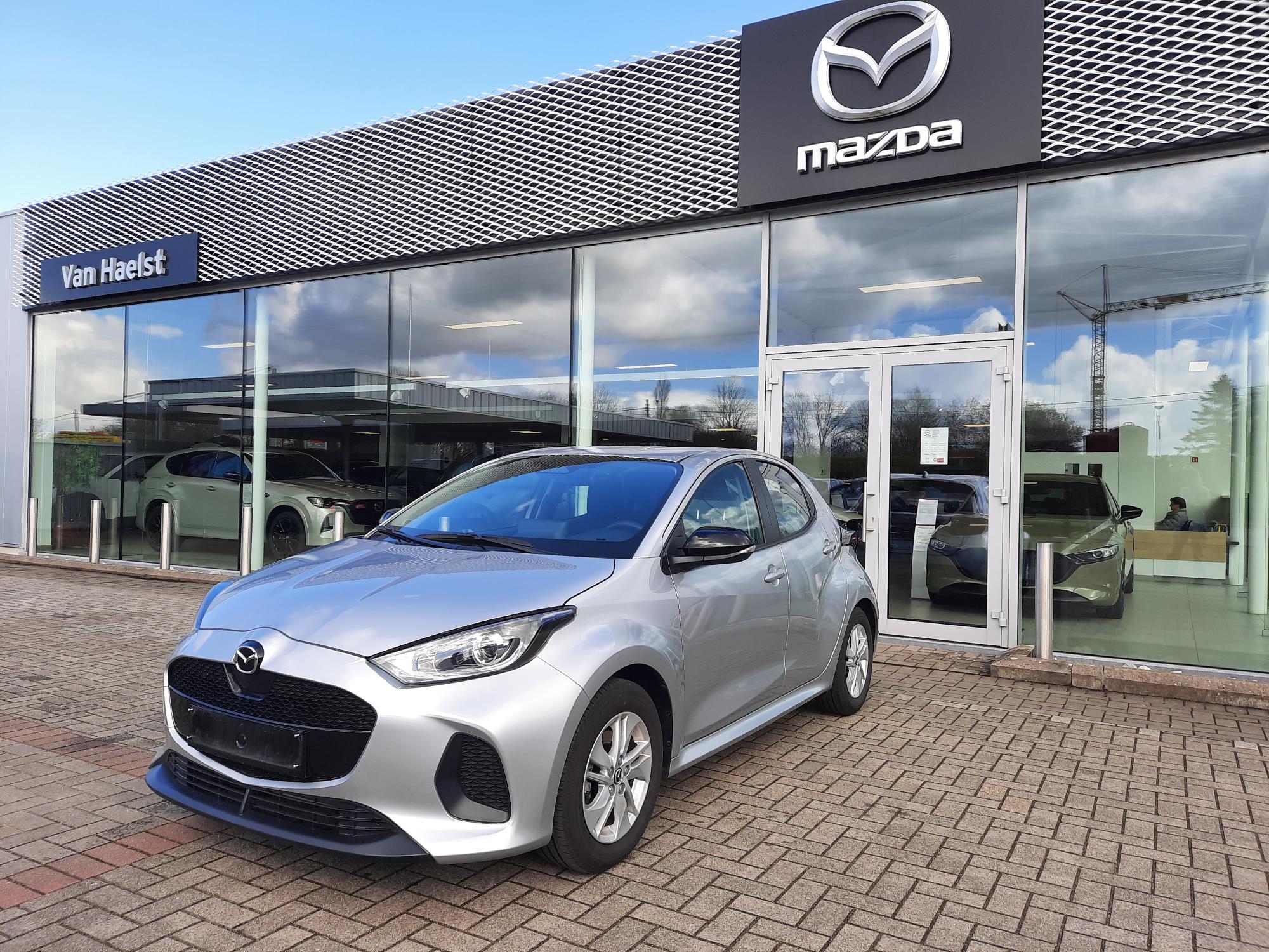 Mazda2 Hybrid MY2024 5DR HATCH 1.5L Hybrid VVT-i 116 hp Centre-line CVT Stormy Silver 
