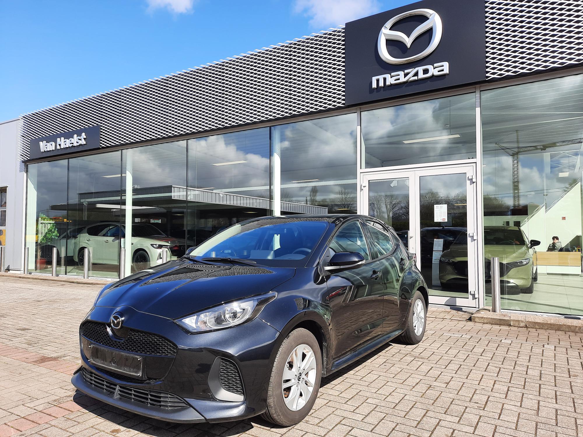 Mazda2 Hybrid MY2024 Euro 6e-bis 5DR HATCH 1.5L Hybrid VVT-i 116 hp Centre-line CVT Opera Black 