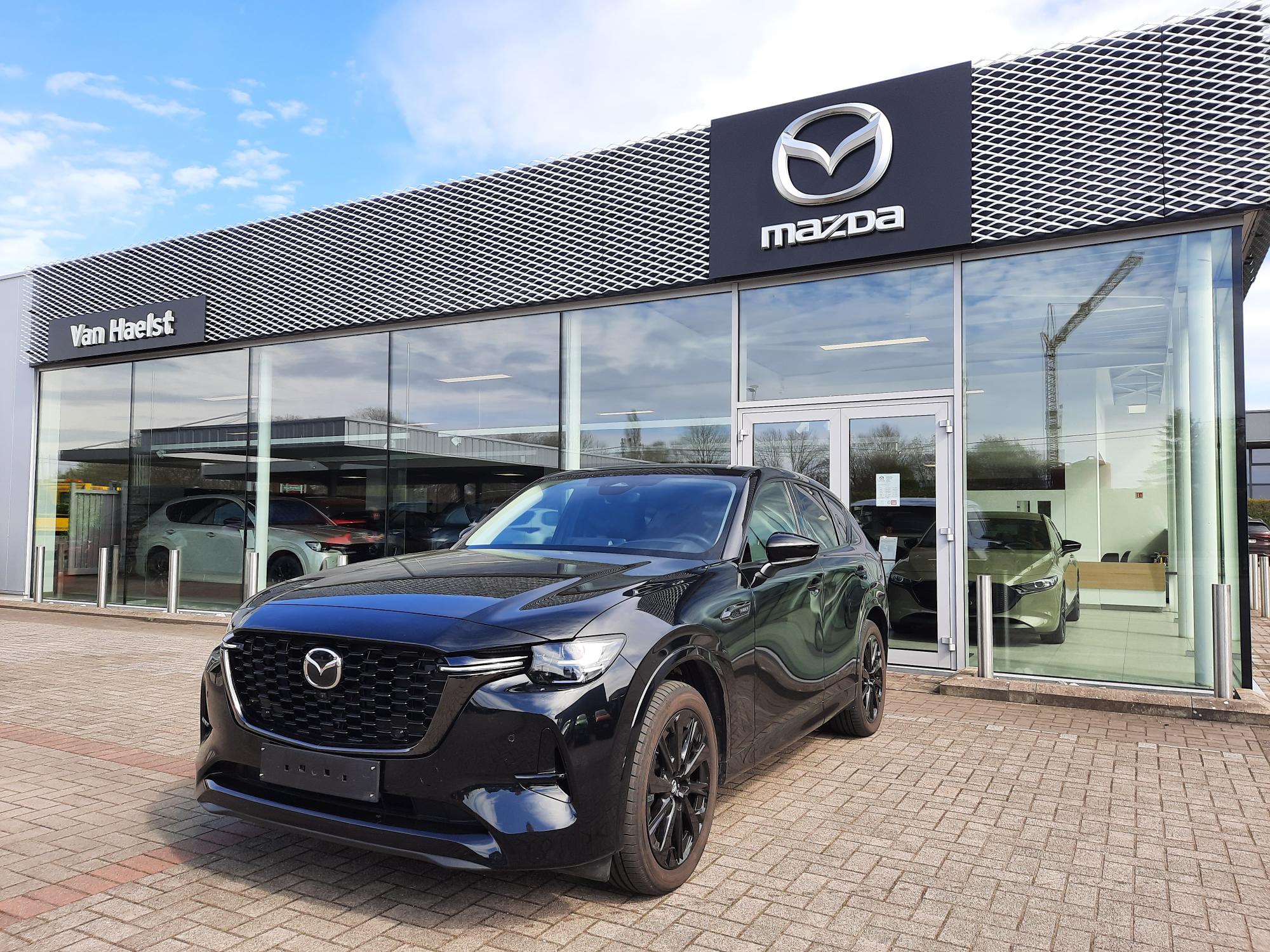 CX-60 2022 5WGN 2.5L e-SKYACTIV PHEV 327 hp 8AT AWD HOMURA CON-P DRI-P COM-P PAN-P Jet Black 