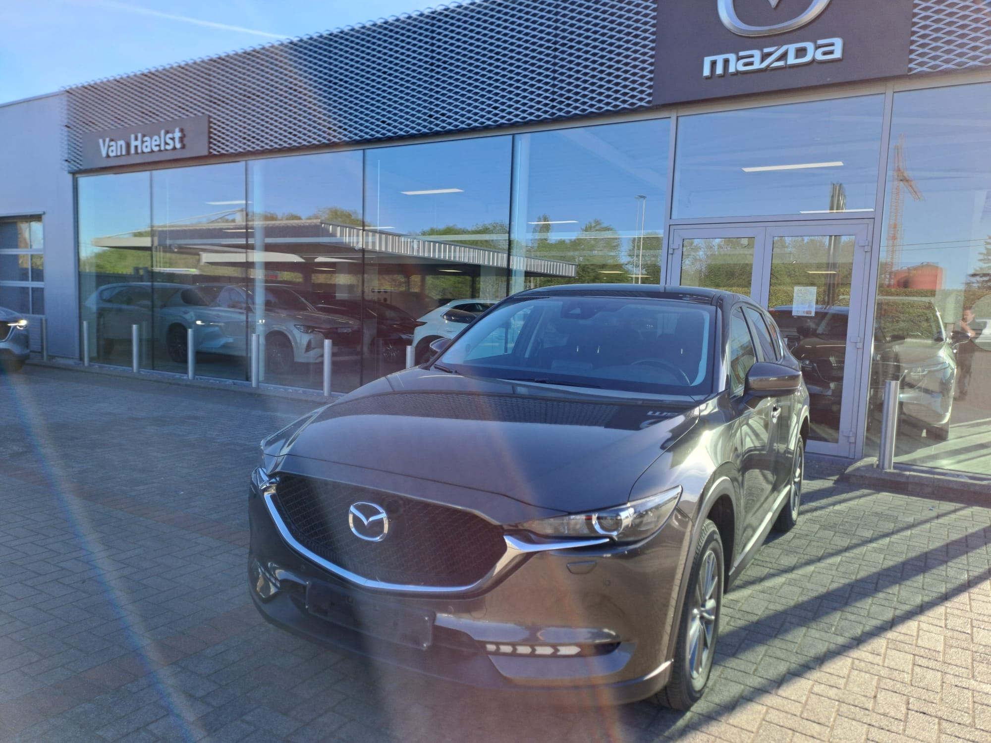 CX-5 MY2017 5DR WGN 2.0L SKYACTIV-G 163 hp Skydrive 6MT Titanium Flash