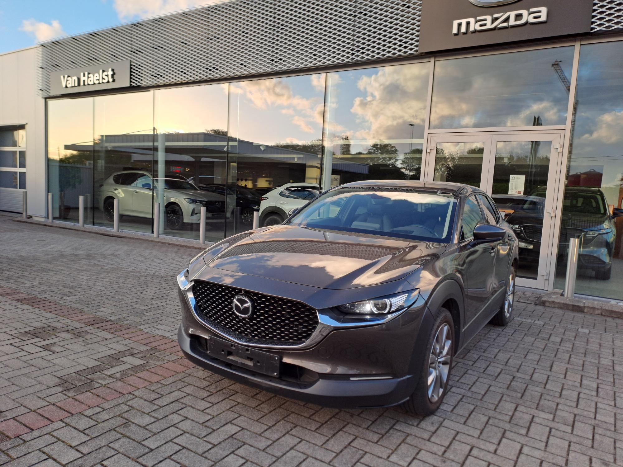 CX-30 MY2020 5DR WGN 2.0L SKYACTIV-G 122 hp Mazda M Hybrid 6AT SKYCRUISE Titanium Flash