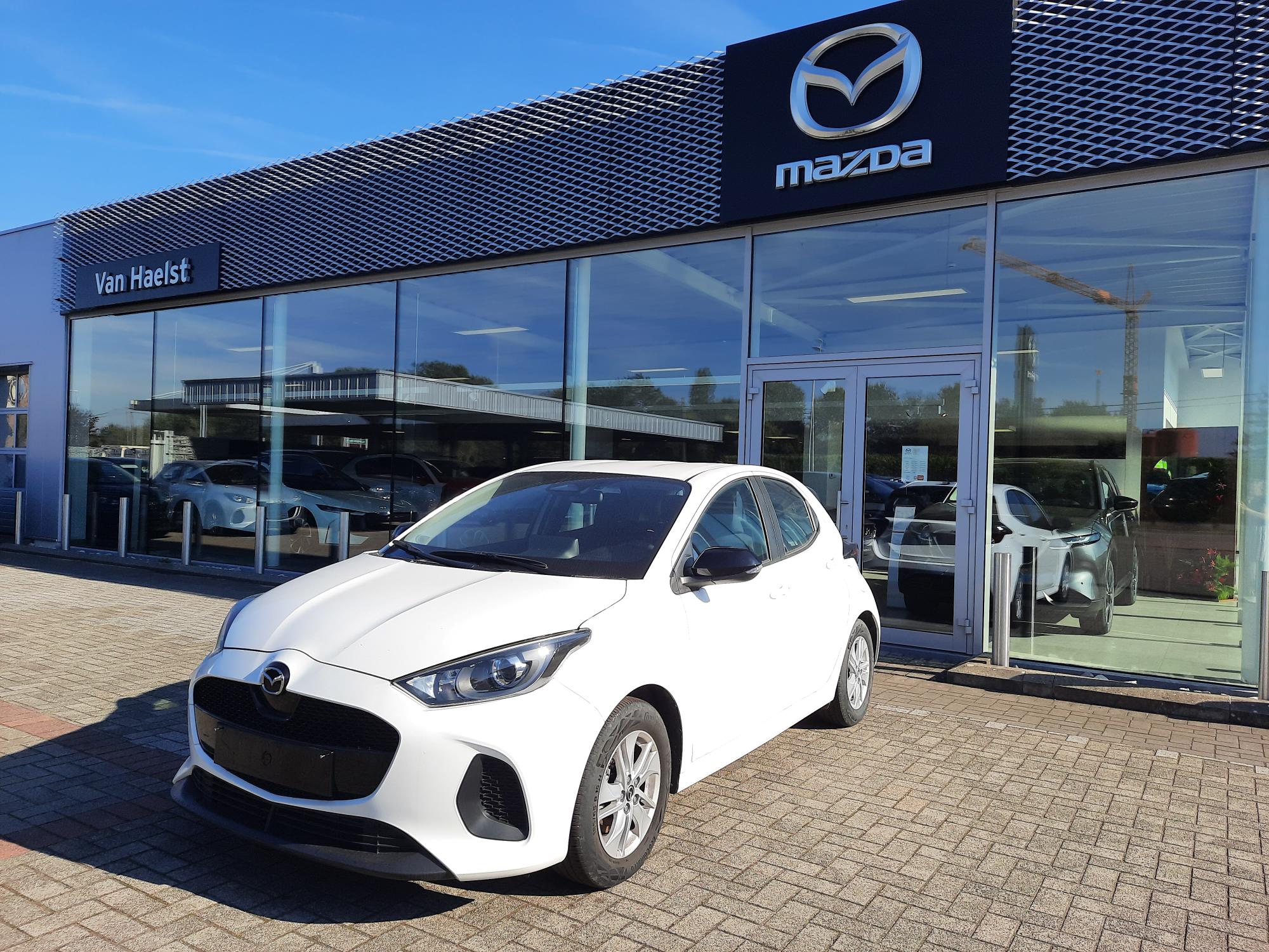 Mazda2 Hybrid MY2024 5DR HATCH 1.5L Hybrid VVT-i 116 hp Centre-line CVT Lunar White